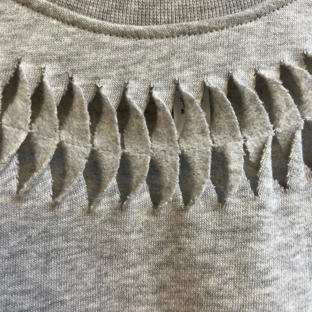 Victoria Sport Sweatshirt Sz M